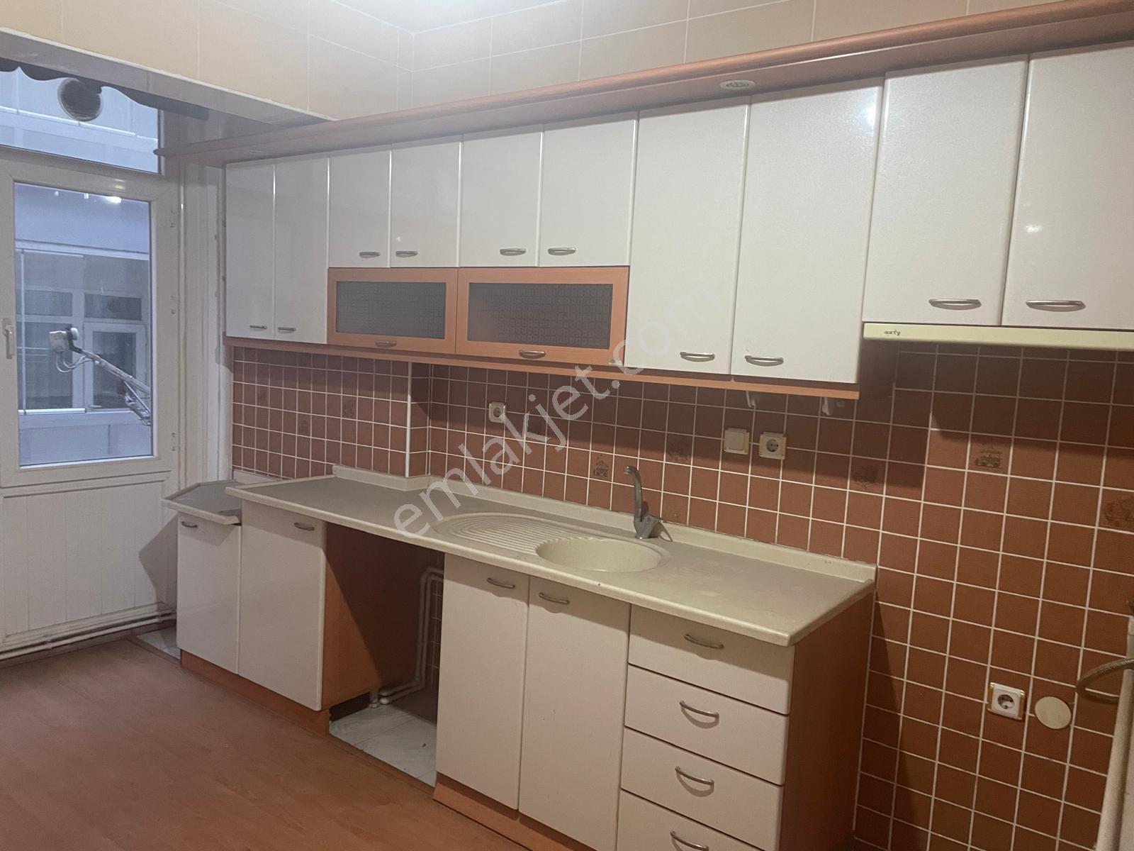 Hacısıyam Mah Fatıh Caddesınde Kıralık 3+1 Merkezı Konumda Daıre - Görsel 9