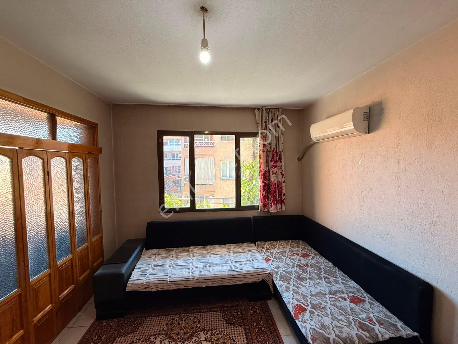 Manisa Alaşehir Alper Gayrimenkulden İstiklal Caddesine Eşyalı 3+1 Kiralık Daire - Görsel 2