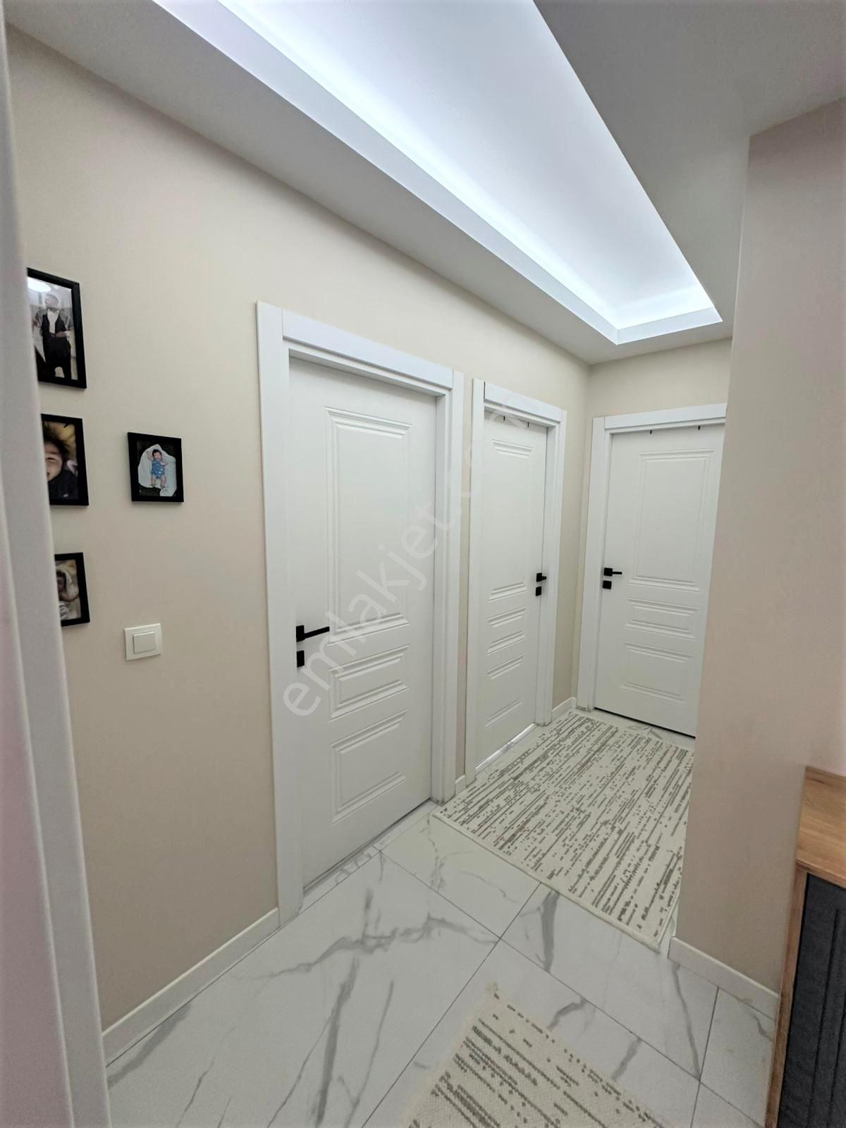 Devlet Hastanesi Yakını K.otoparklı, E.banyolu 3+1 Satılık Daire - Görsel 13