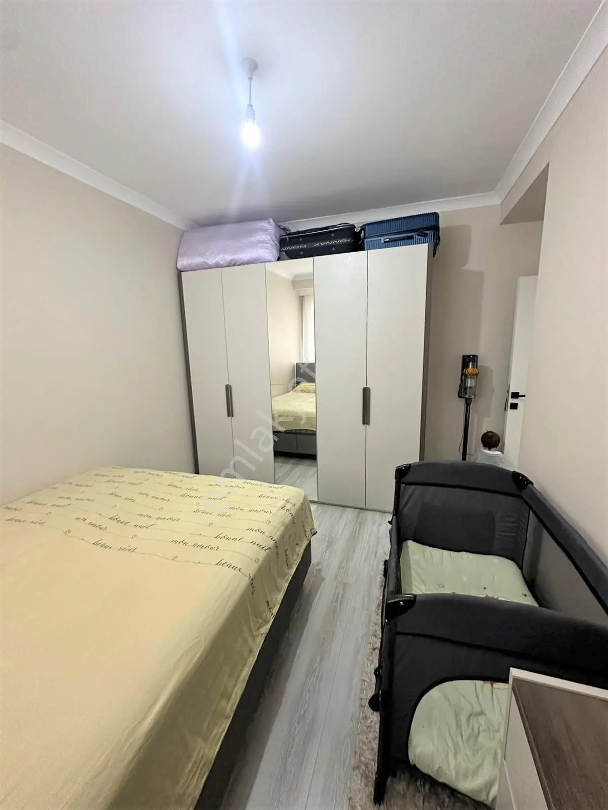 Devlet Hastanesi Yakını K.otoparklı, E.banyolu 3+1 Satılık Daire - Görsel 3