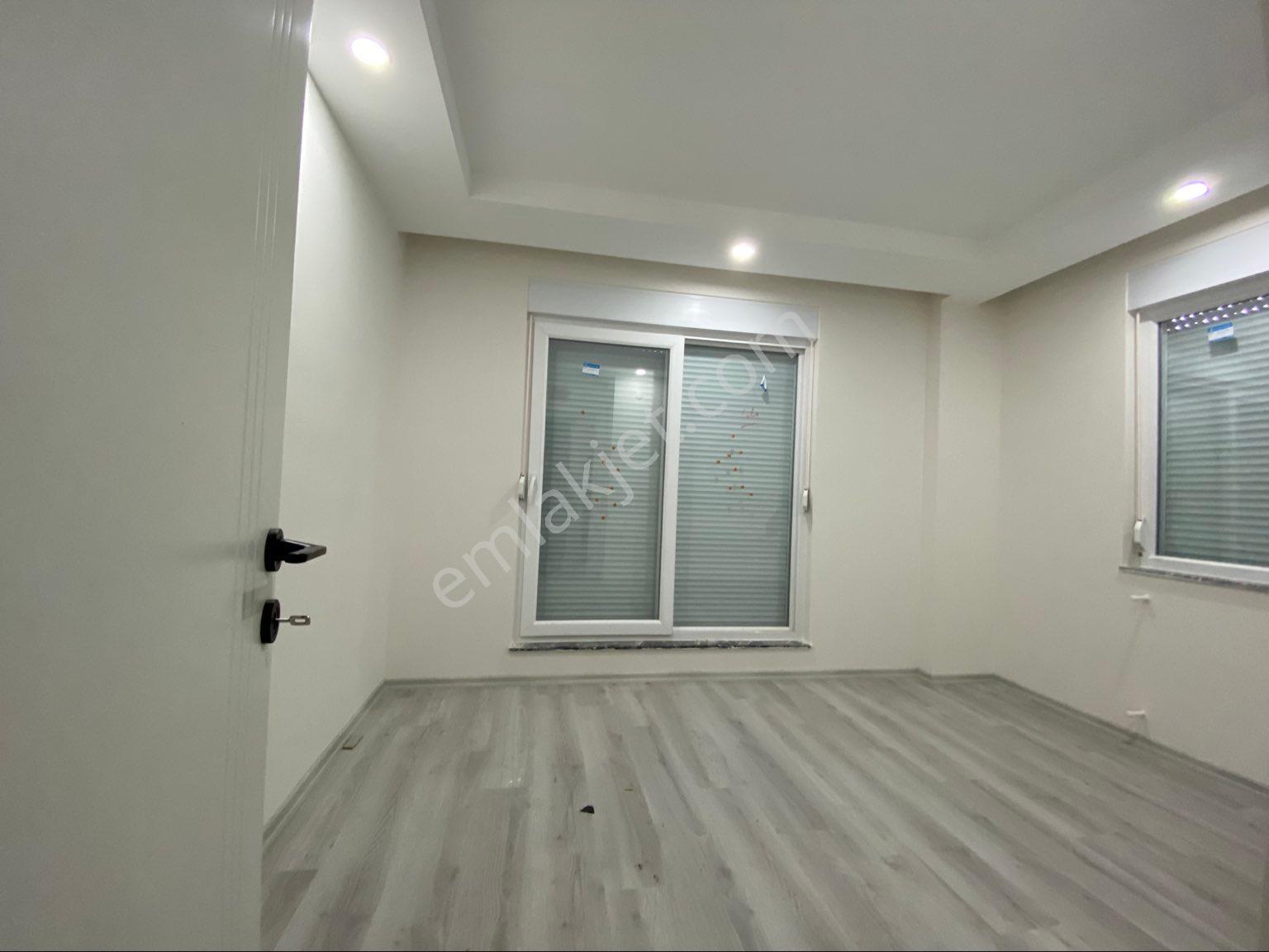 Çok Ferah Ve Geniş 1+1 Devlet Hastanesi Yakını - Görsel 9