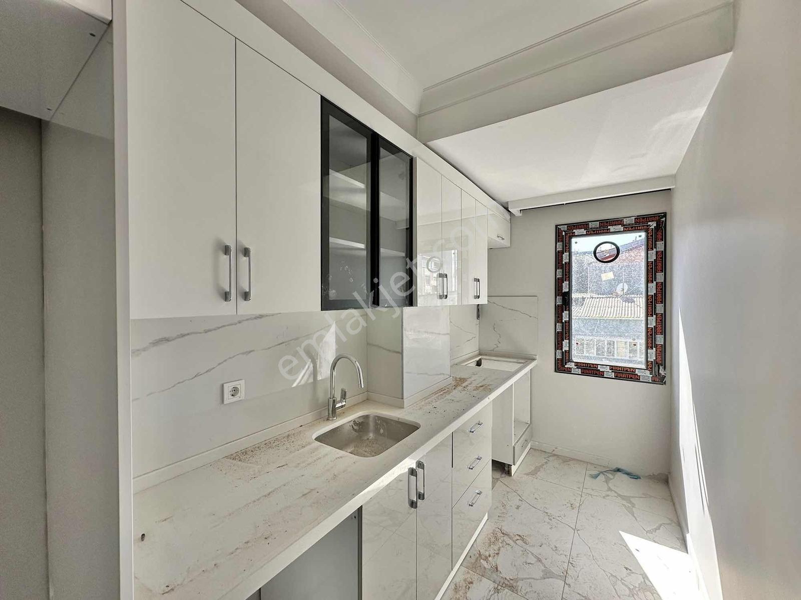 Avcılar Firuzköy'de Otoparklı Sıfır 2+1 Kiralık Daire - Görsel 16