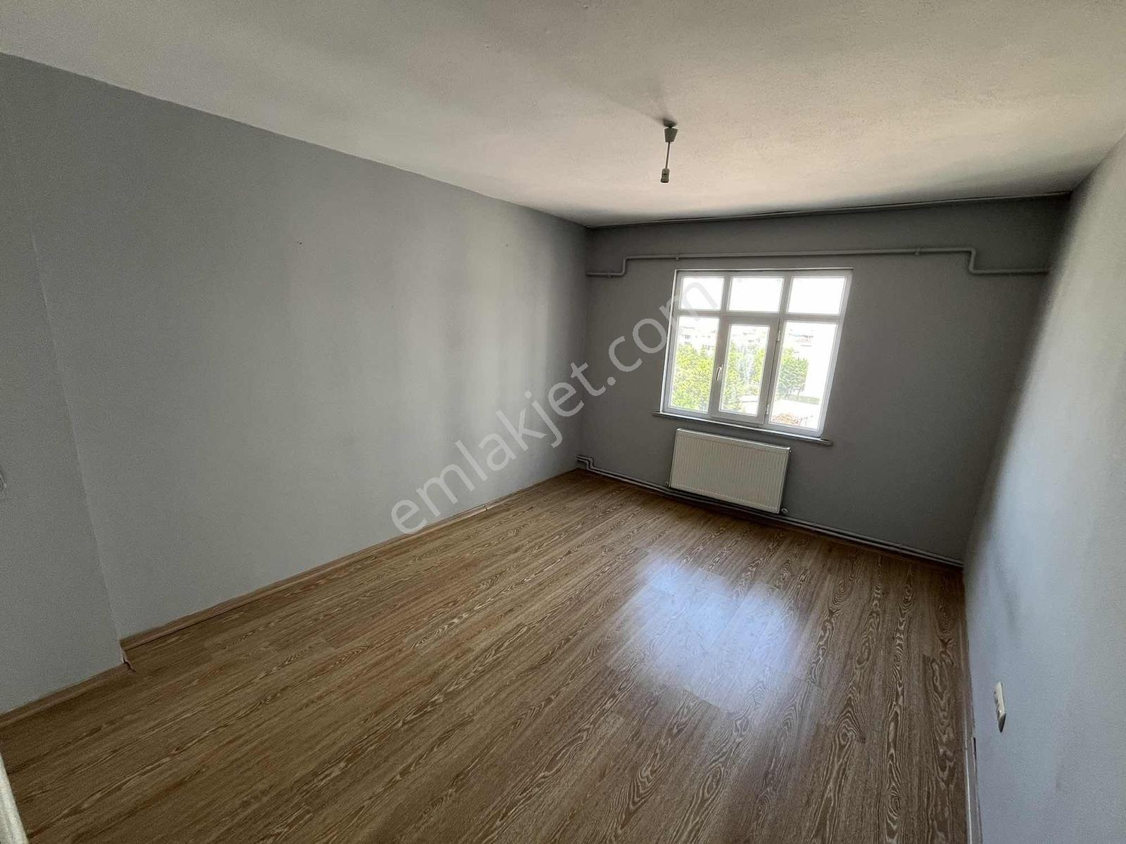 Hadımköyde Merkezi Geniş 3+1 Kiralık Daire - Görsel 7