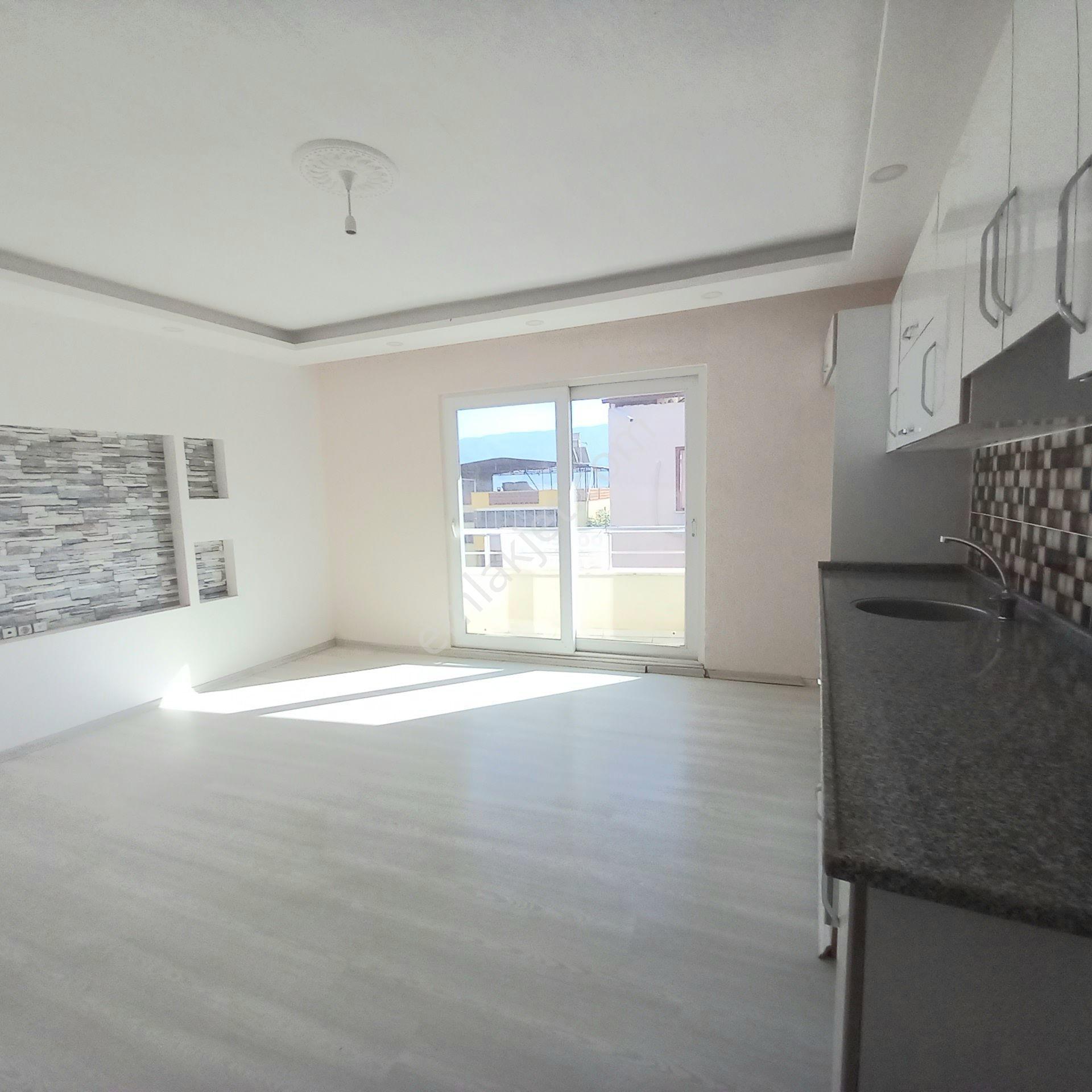 Cumhuriyet Mahallesi 1+1 Bakımlı Balkonlu Ferah Satılık Daire - Görsel 12