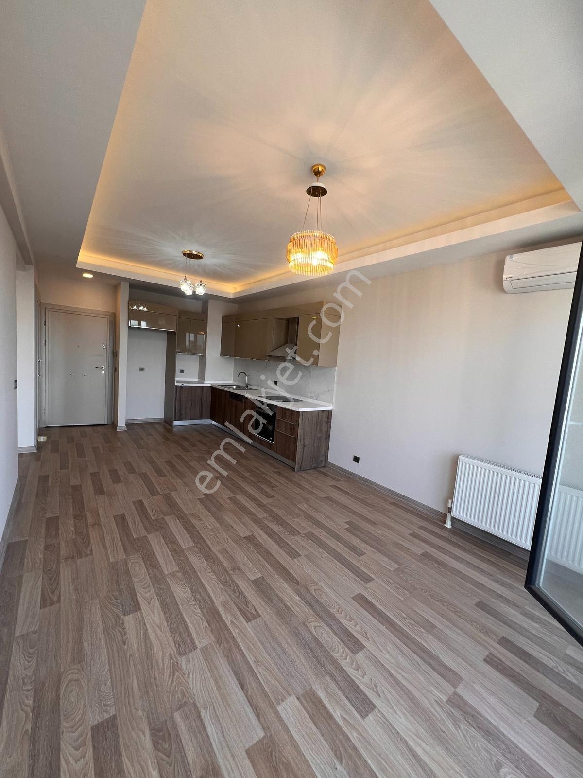 Güneşbahçe Evleri Sifir Kiralık 1+1 Cadde Cephe - Görsel 5