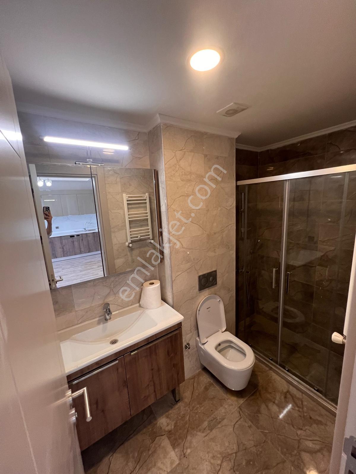 Güneşbahçe Evleri Sifir Kiralık 1+1 Cadde Cephe - Görsel 6