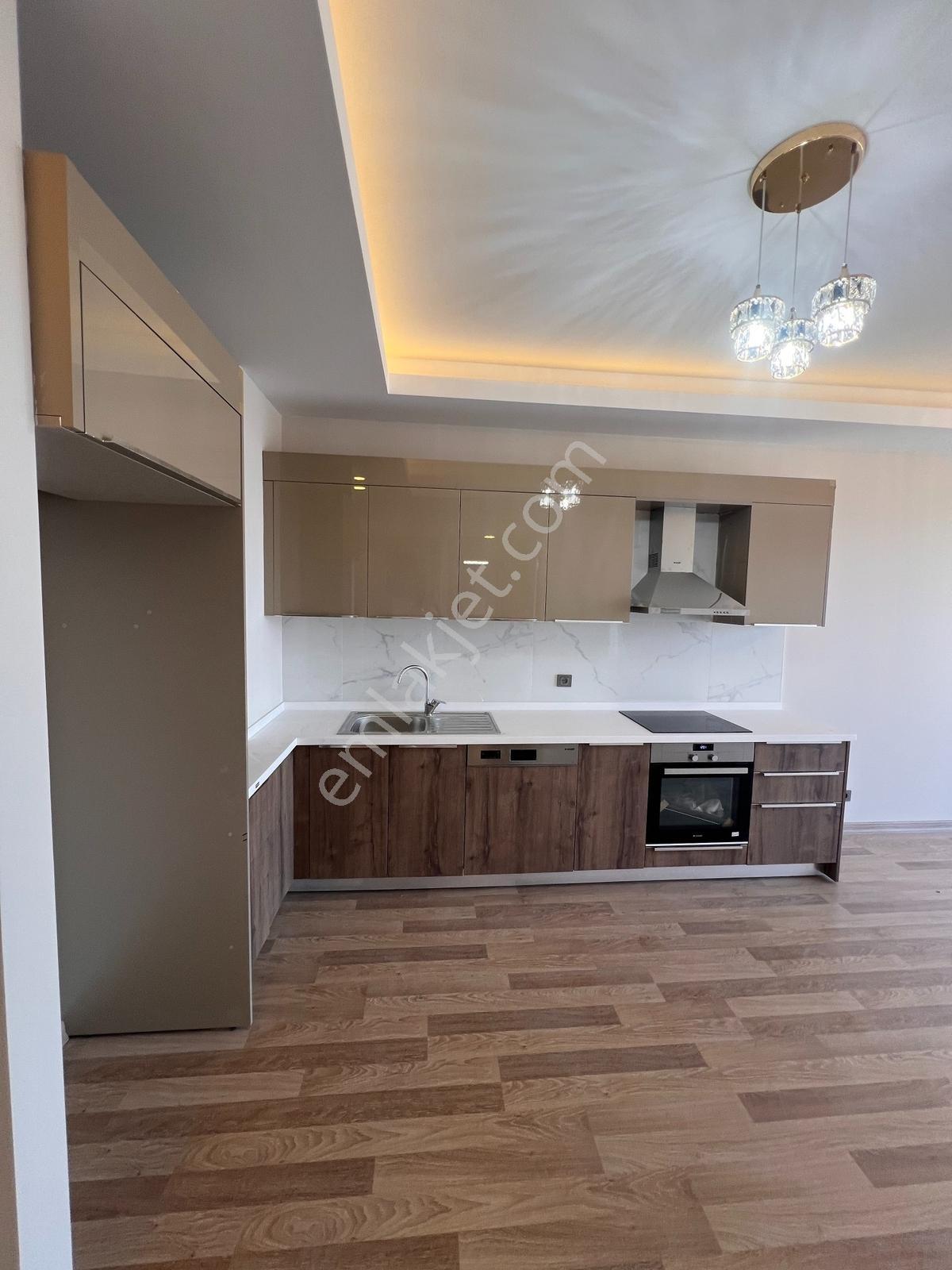 Güneşbahçe Evleri Sifir Kiralık 1+1 Cadde Cephe - Görsel 7
