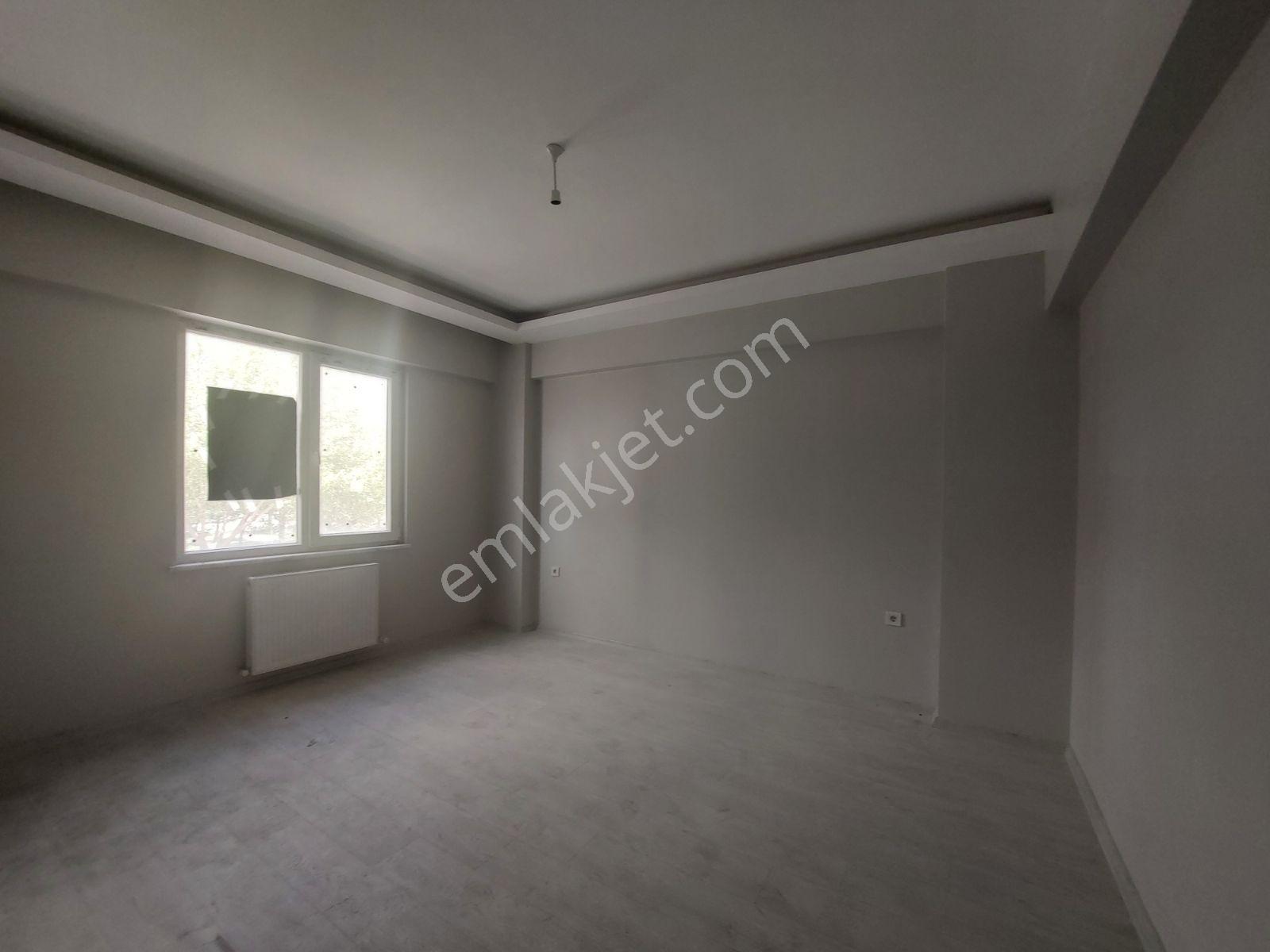 Mithatpaşada Kiralık Sıfır Kombili Daire - Görsel 18