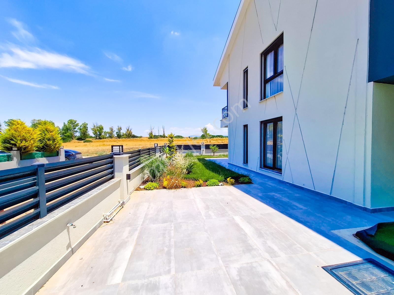 Altınkum Cennet Koy Da Dayalı Döşeli Muhteşem Villa - Görsel 21