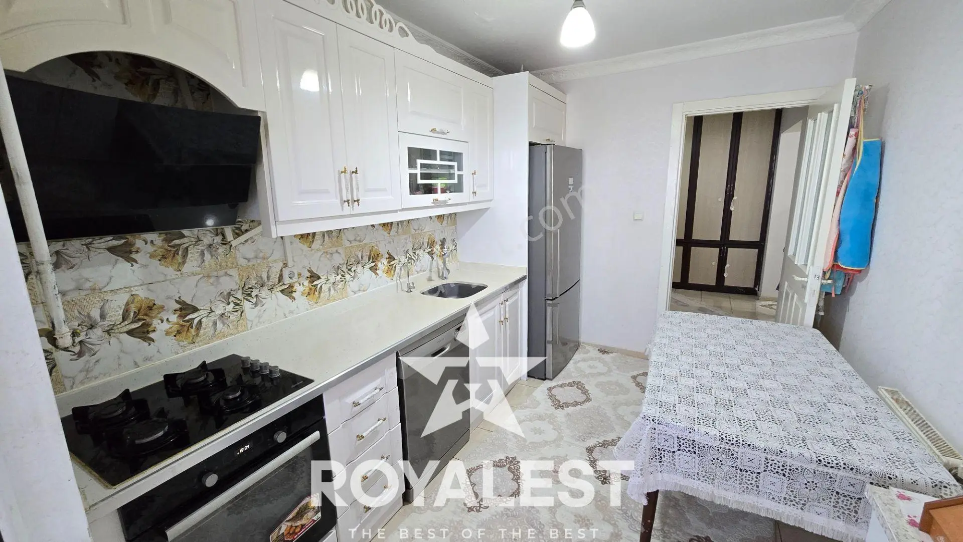 Royalest'ten İskanlı Geniş Ve Ferah 3+1 Turgut Özal Yanı