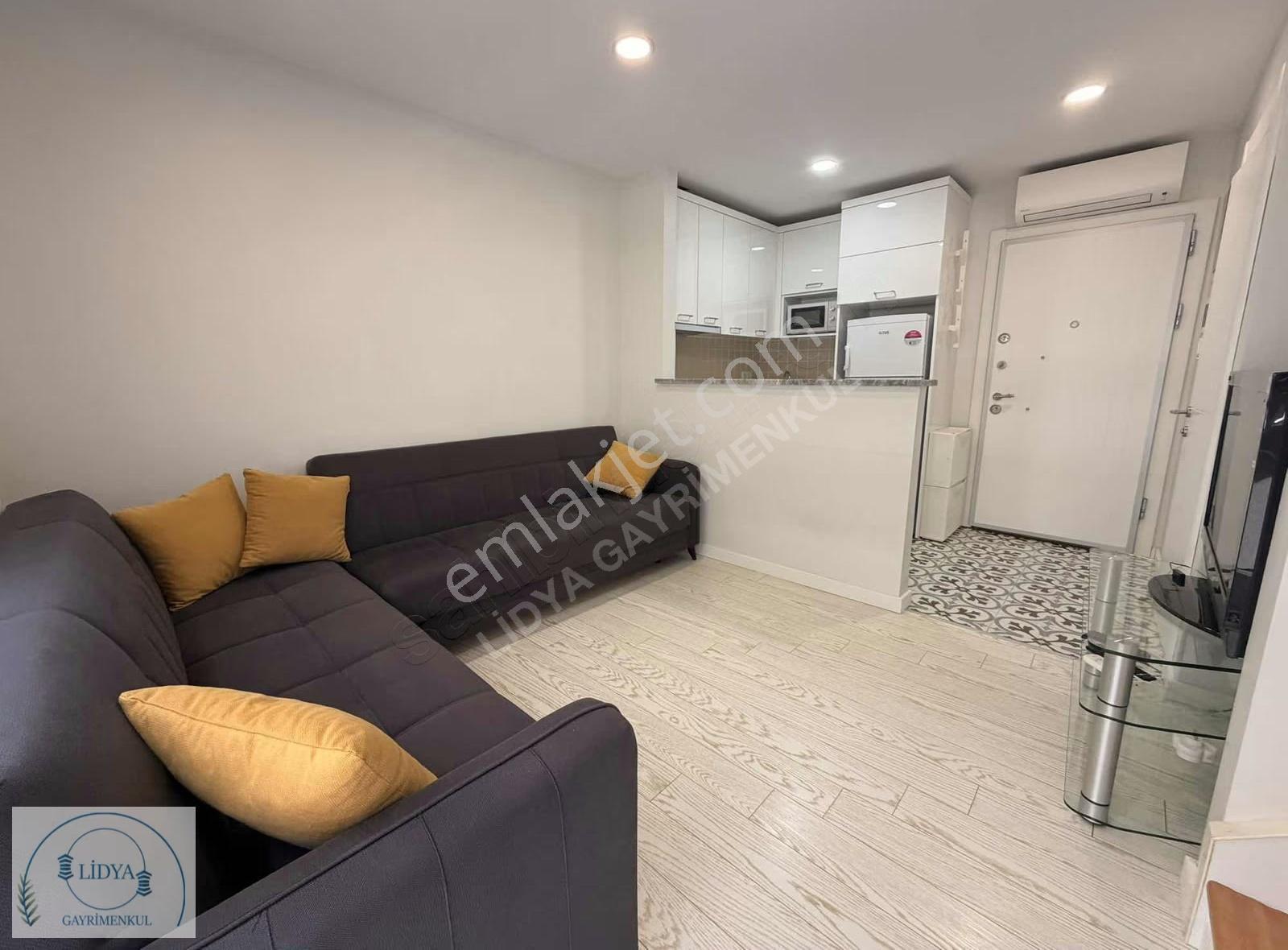 7 Tepeye 2 Dakika Güvenlikli Sitede Eşyalı Balkonlu 1+1 - Görsel 18