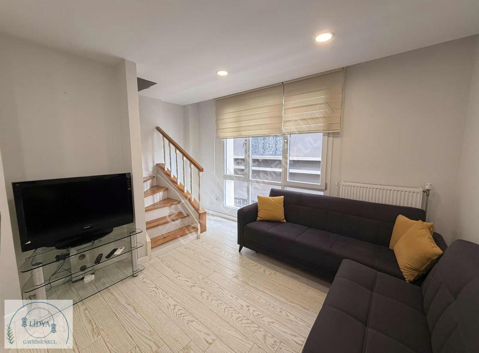7 Tepeye 2 Dakika Güvenlikli Sitede Eşyalı Balkonlu 1+1