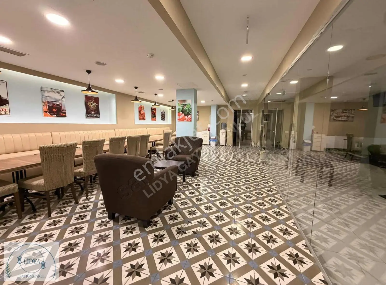 7 Tepeye 2 Dakika Güvenlikli Sitede Eşyalı Balkonlu 1+1 - Görsel 3