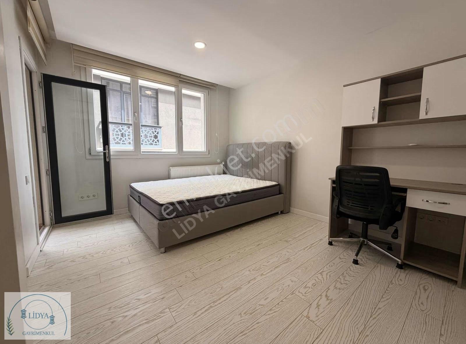 7 Tepeye 2 Dakika Güvenlikli Sitede Eşyalı Balkonlu 1+1 - Görsel 21