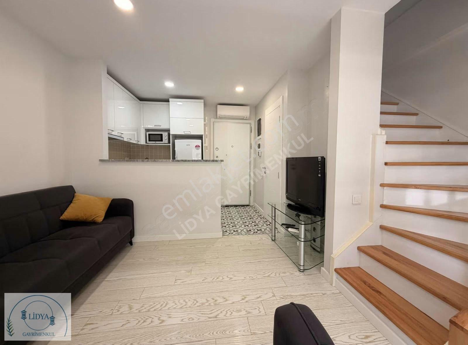 7 Tepeye 2 Dakika Güvenlikli Sitede Eşyalı Balkonlu 1+1 - Görsel 15