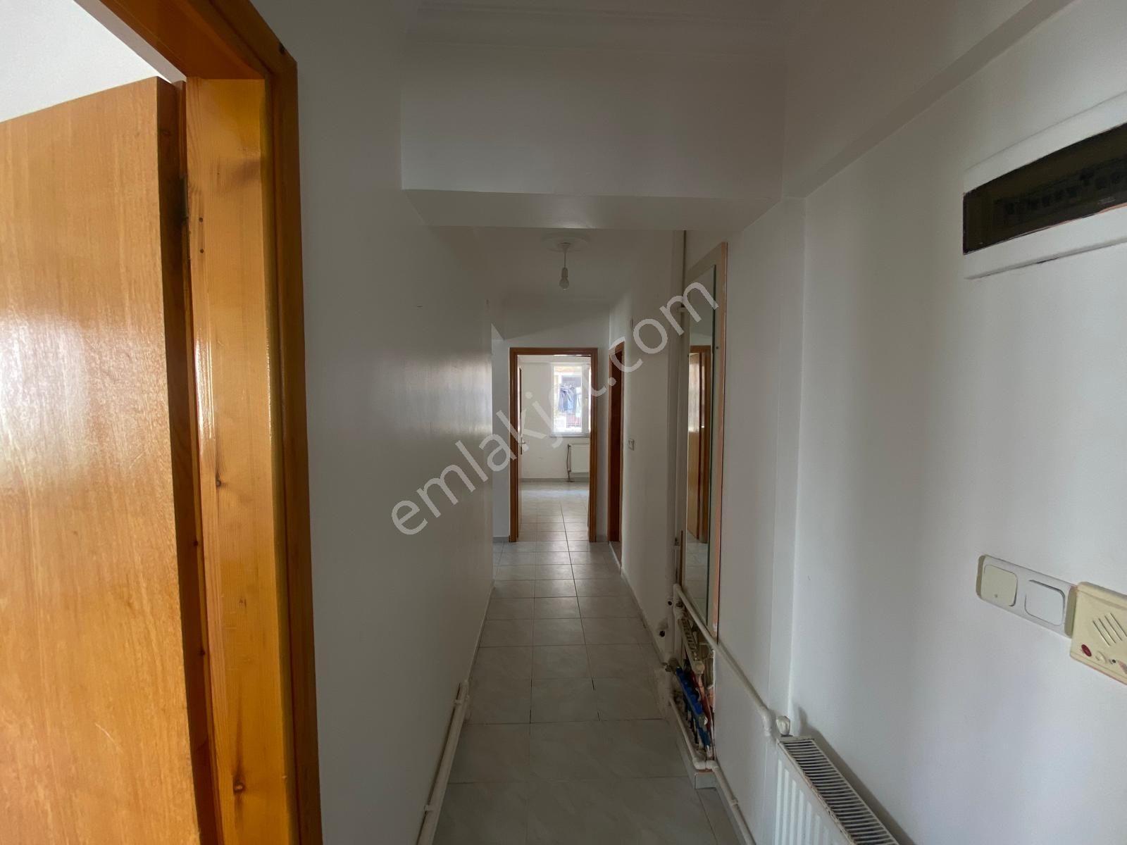 Çanakkale Esenler Merkezi Konumda Kiralık 3+1 - Görsel 12