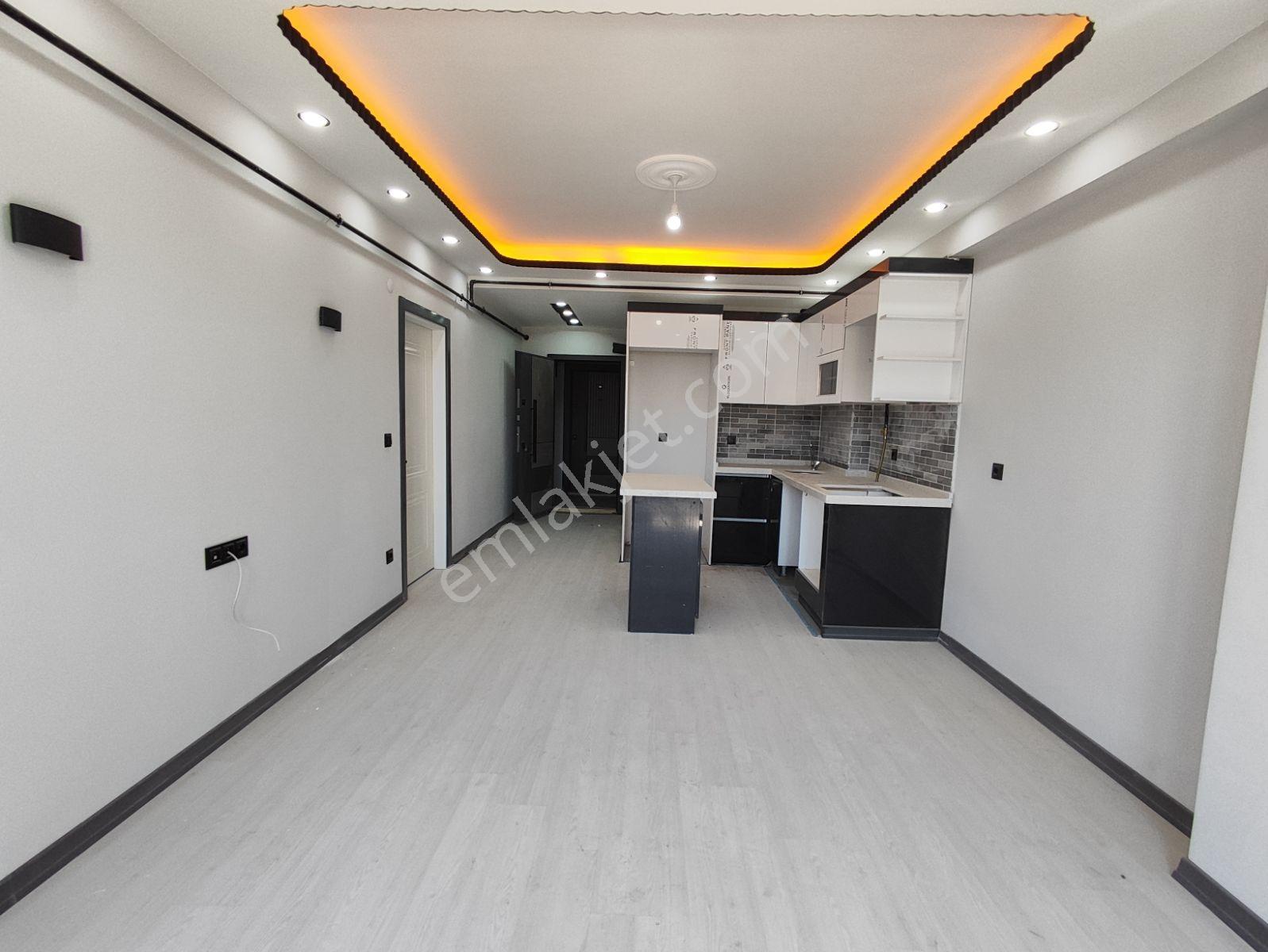 Kaymakamlık Ve Devlet Hastanesi'nin Tam Karşısında Kiralık 1+1 - Görsel 15