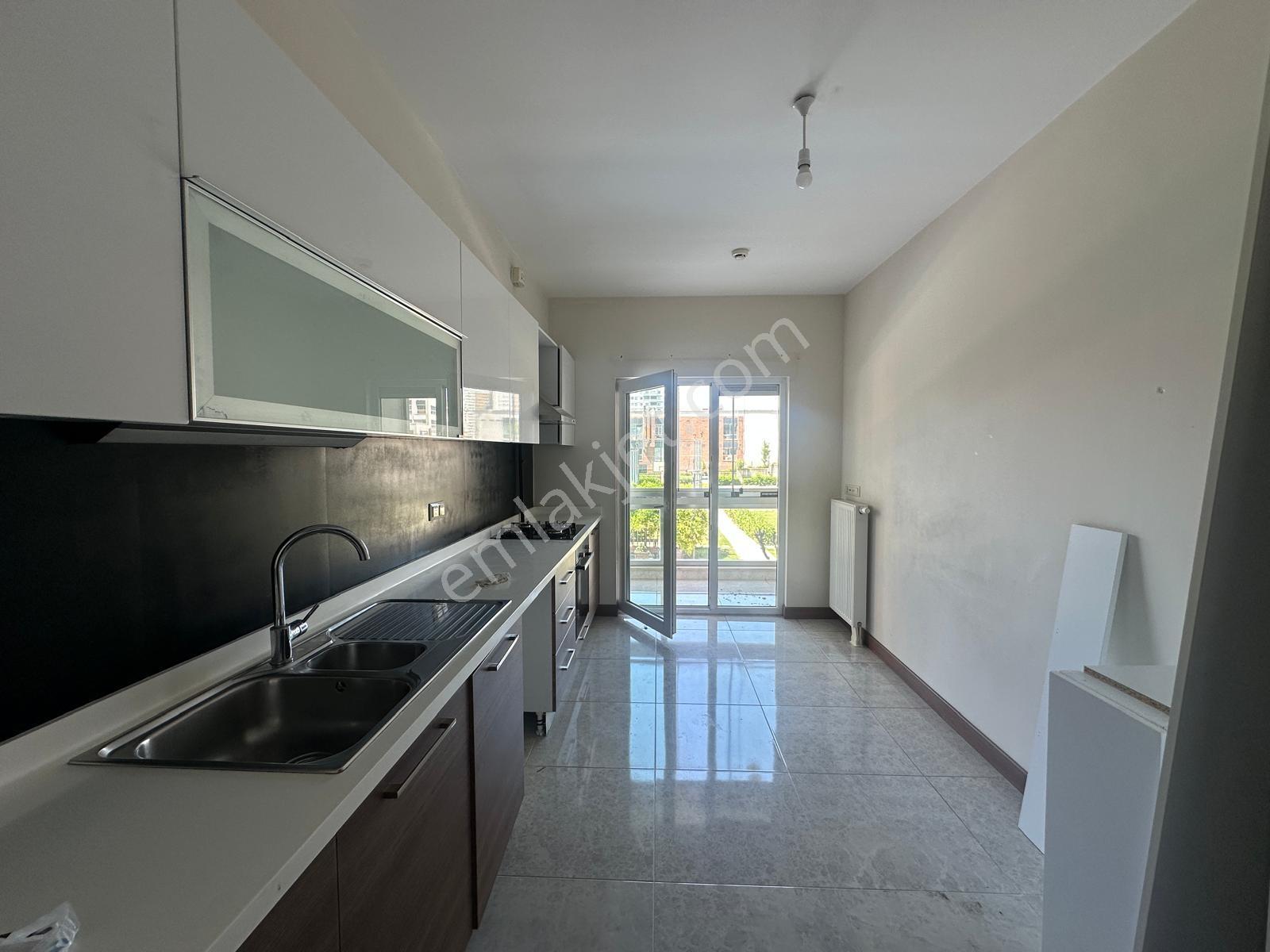 Bahçekent Flora Sitesinde Kiralık 3+1 Daire - Görsel 2