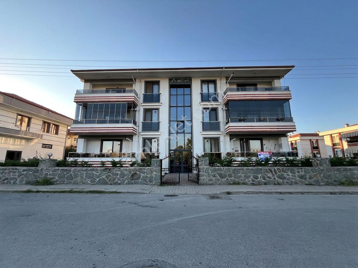 Remax Mavi'den Erenler'de Çarşamba Pazarı Yanı Satılık 3+1 Daire