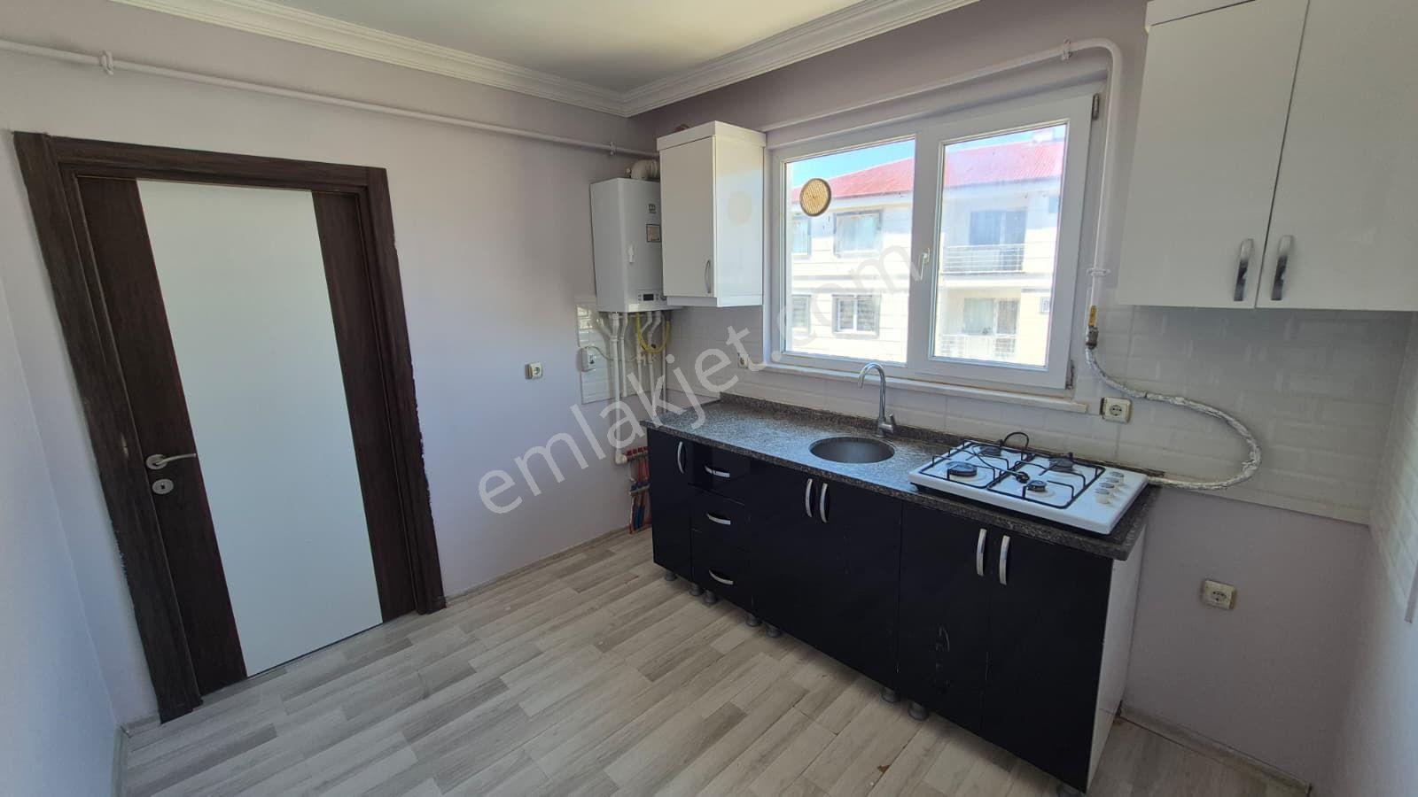 B&u Gayrimenkulden Atatürk Mah. Kiralık 2+0 Daire. - Görsel 7