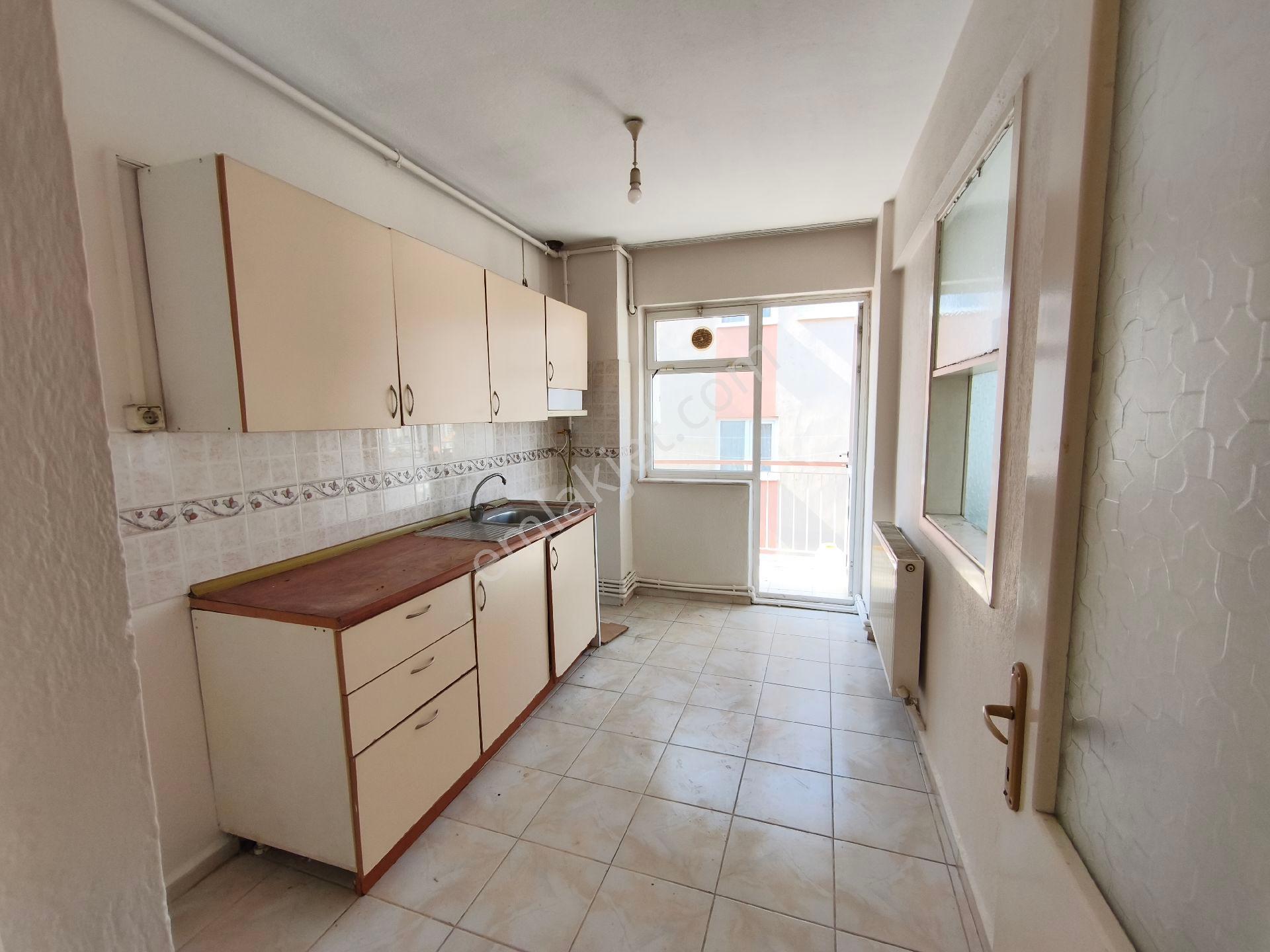 Merkezi Konumda, Tüm İhtiyaçlarınıza Yürüme Mesafesinde Kiralık - Görsel 21