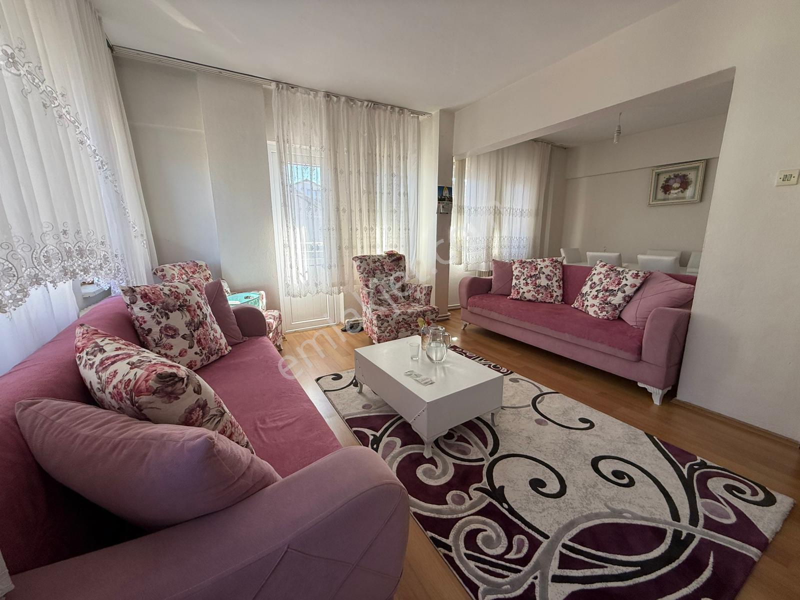 Remax Design Bahçelievler'de Satılık 2+1 Daire - Görsel 22