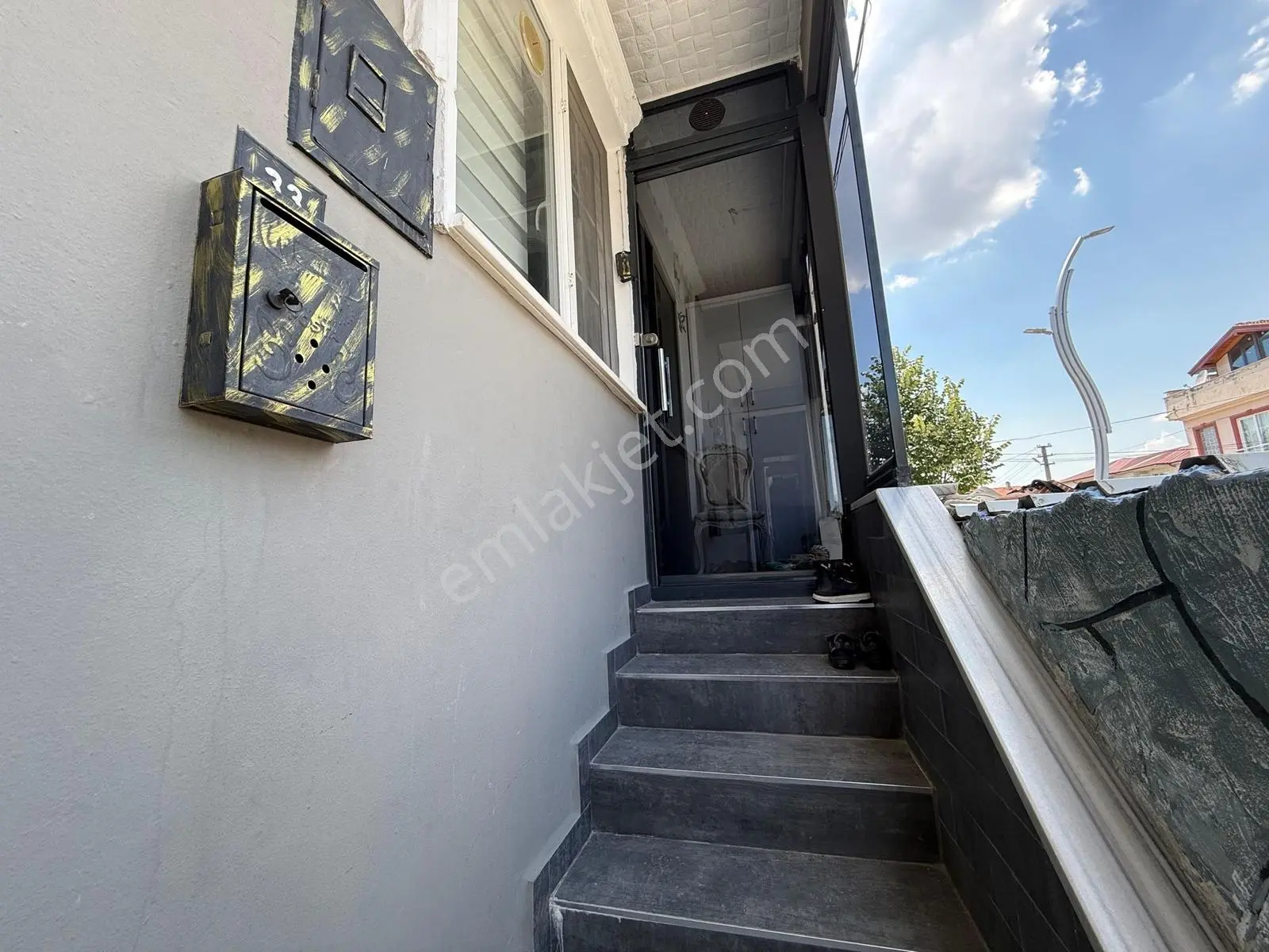 Remax Desıgn Ozanlarda Bahçe İçinde 2 Katlı Dublesk Satılık Ev - Görsel 9