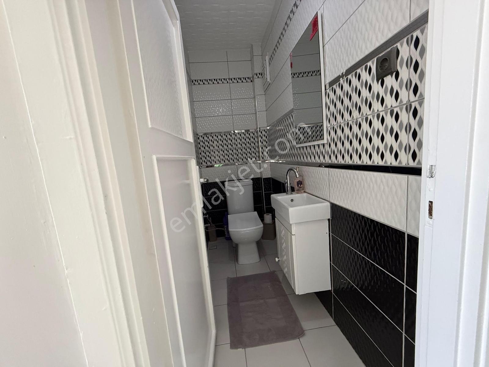 Remax Desıgn Ozanlarda Bahçe İçinde 2 Katlı Dublesk Satılık Ev - Görsel 25