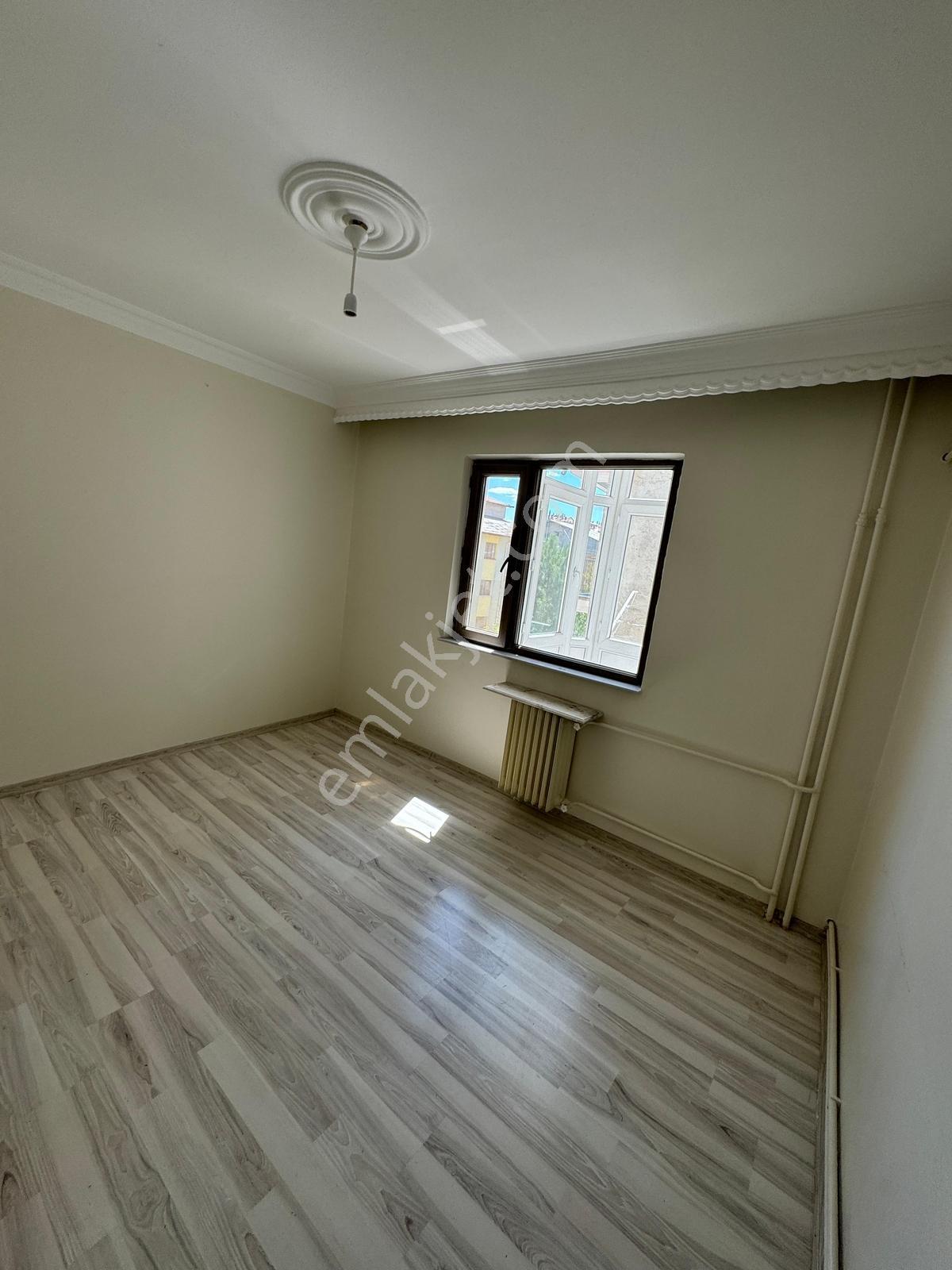 Hedef Emlak'tan Akdeğirmen'de 3+1 Kiralık Yapılı Daire - Görsel 23