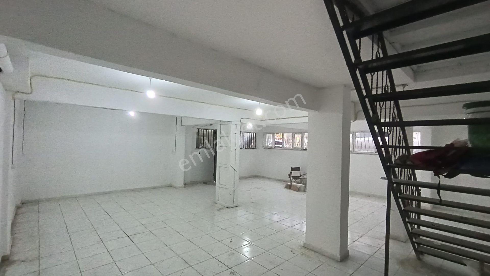 Boğazköyde 30 Ağustos Cadde Cephe 100 M2 Net Bodrum Dükkân Depo - Görsel 12