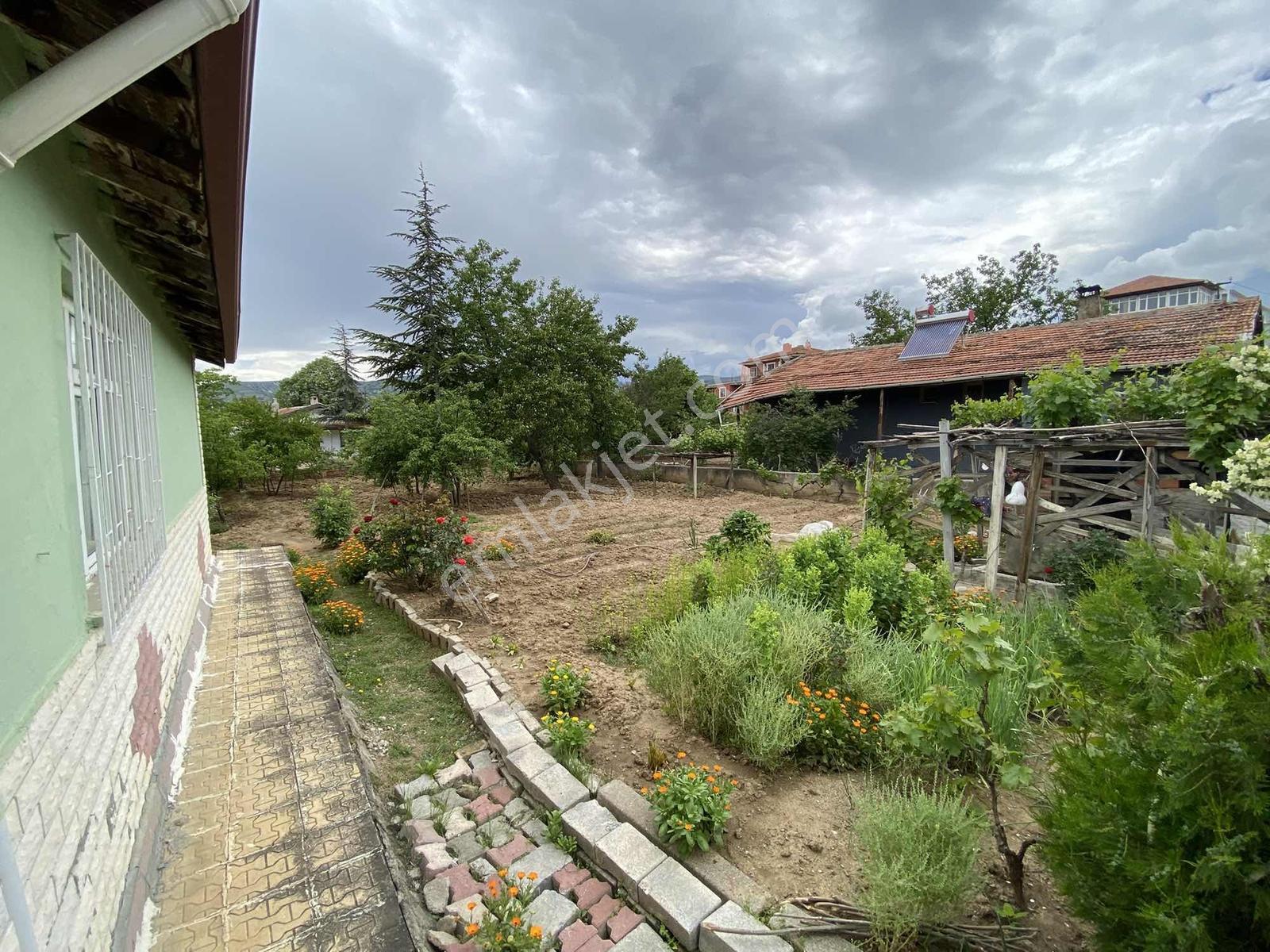 Kalecik'te 996 M² Cennet Gibi Bahçeli (3+1) Müstakil Ev & Bağ - Görsel 10