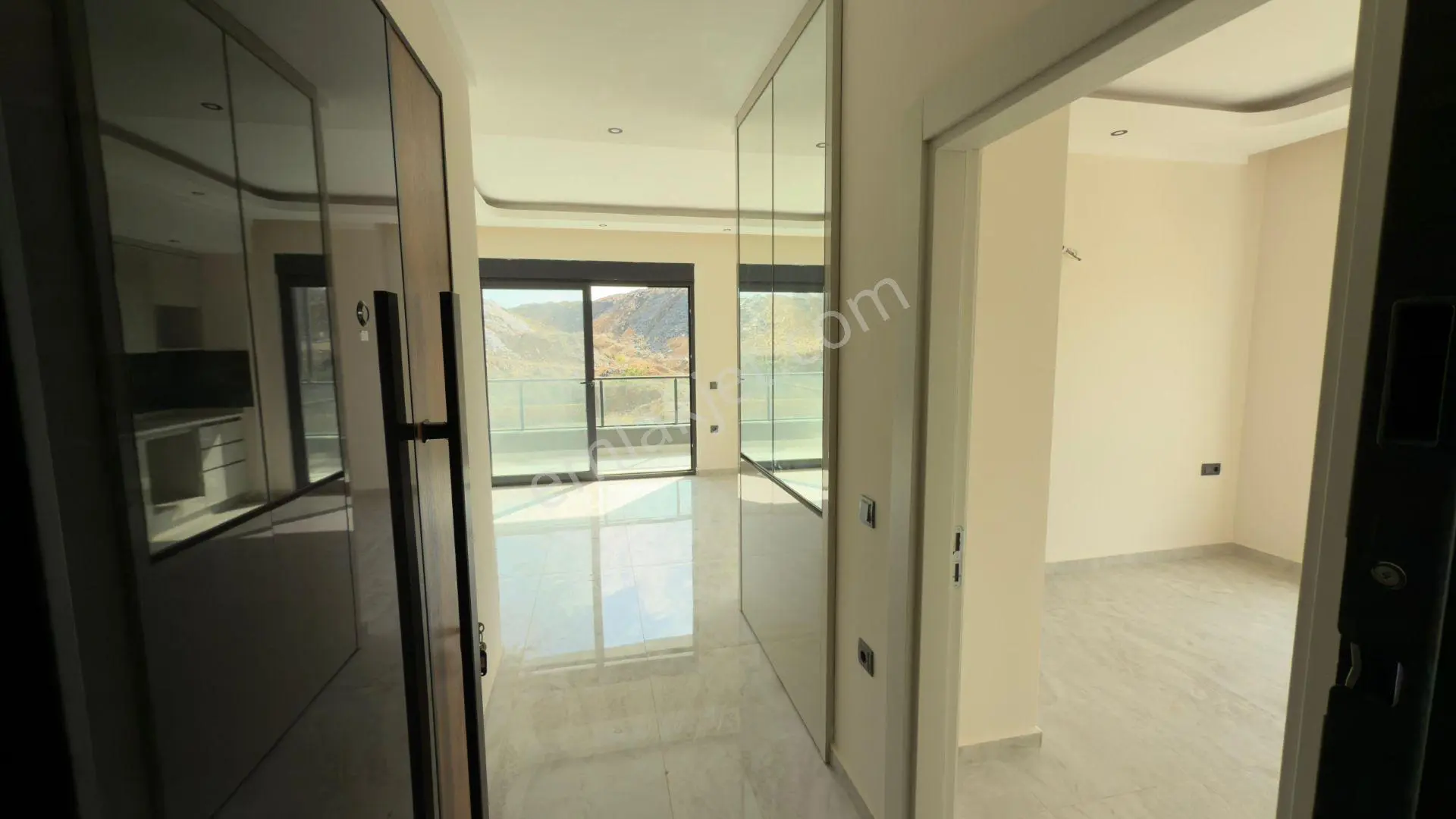 Vega Icon Resıdence – Oba / Alanya | Uzun Dönem Kiralık Full Eşyalı 1+1 Daire