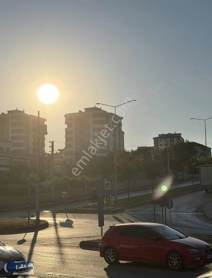 Sezer Emlaktan Araştırma Hastanesine Yakın Güzel Konumlu Arsa