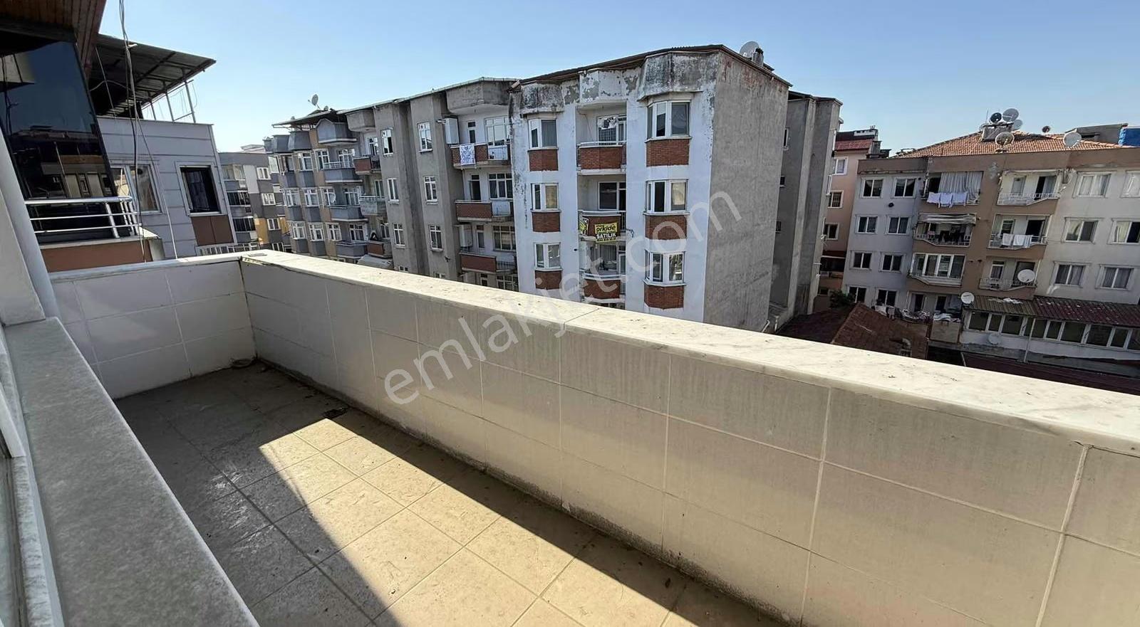 Öz-emmaxdan Şehrin Merkezinde Kiralık 3+1 Daire - Görsel 13