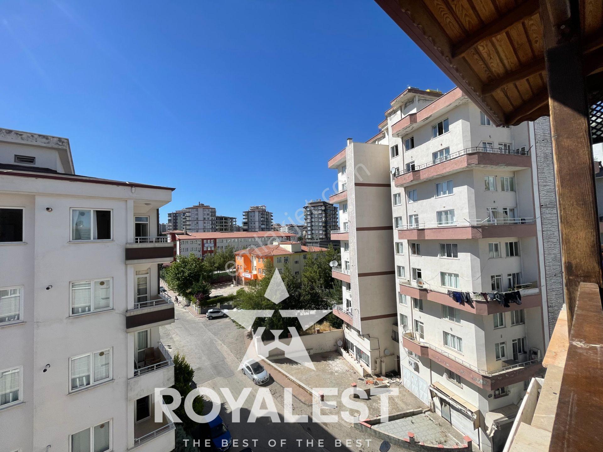 Royalestten Geniş Teraslı Kaşgarlı Arkasında Önü Açık Geniş Acil - Görsel 20
