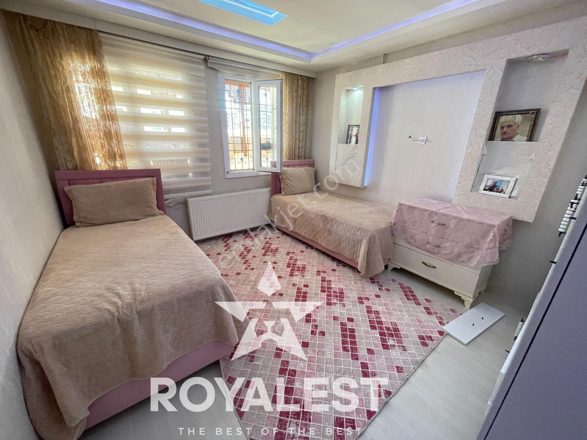 Royalestten Geniş Teraslı Kaşgarlı Arkasında Önü Açık Geniş Acil - Görsel 6