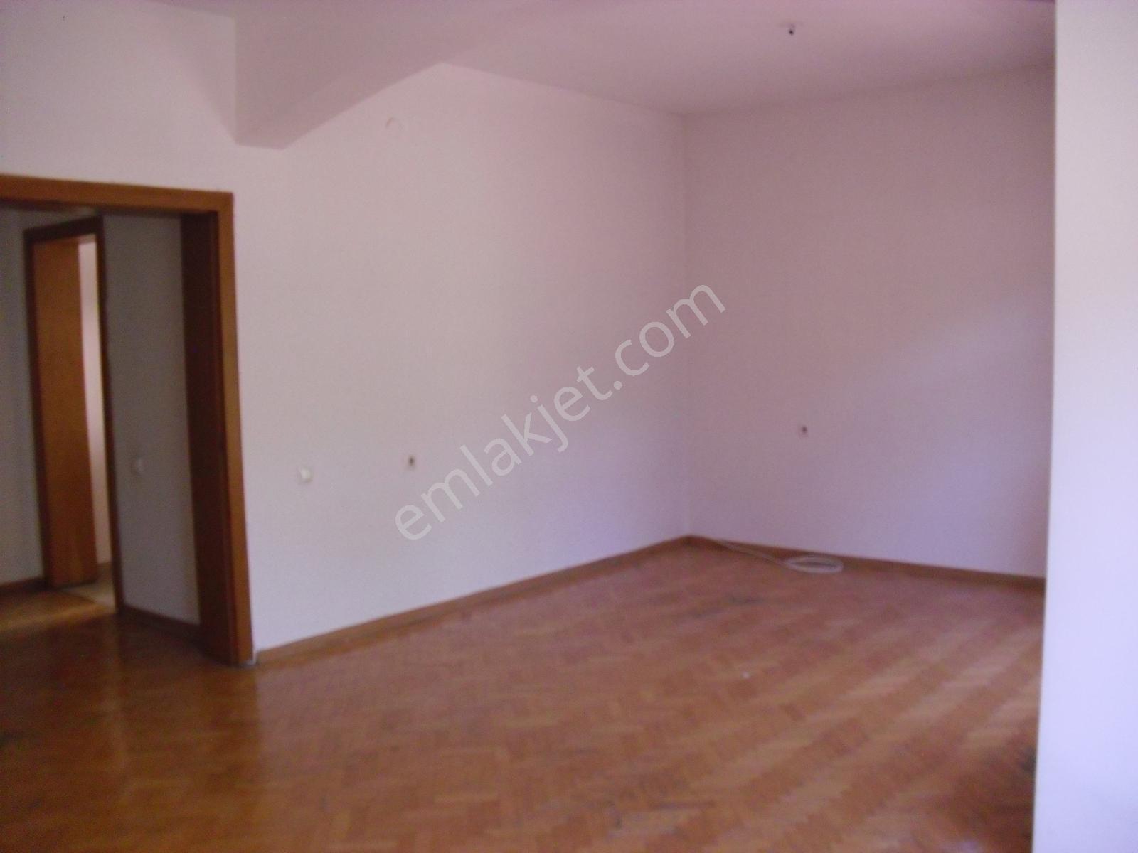 Kavaklıdere Büklüm Sokak'da 2+1 Kiralık Daire - Görsel 13