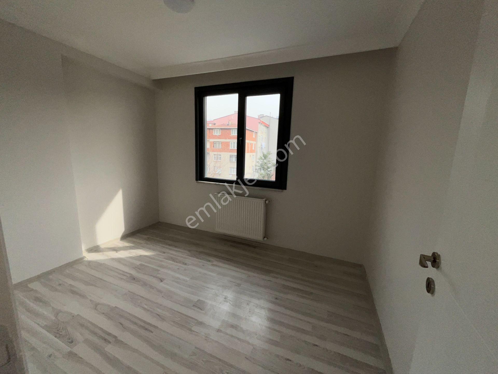 Ataşehir Esatpaşa Mahallesinde Balkonlu 1+1 Kiralık Daire - Görsel 11