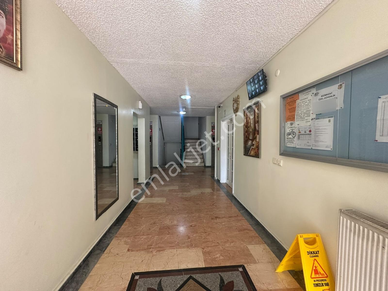Beylikdüzü Bizimkent Sitesi 3+1 Tadilatlı Satılık Daire - Görsel 16