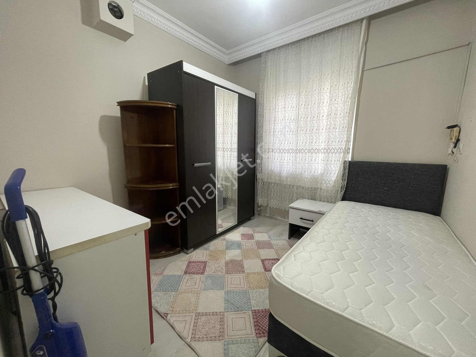 Ulusoy Caddesine 50 M 2+1 Full Eşyalı Kiralık Balkonlu - Görsel 2