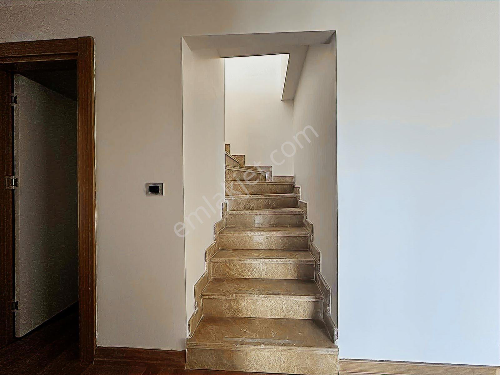 İstanbul Caddesinde Güney Cephe Orman Mazaralı 160m² Ferah 3+2 - Görsel 7