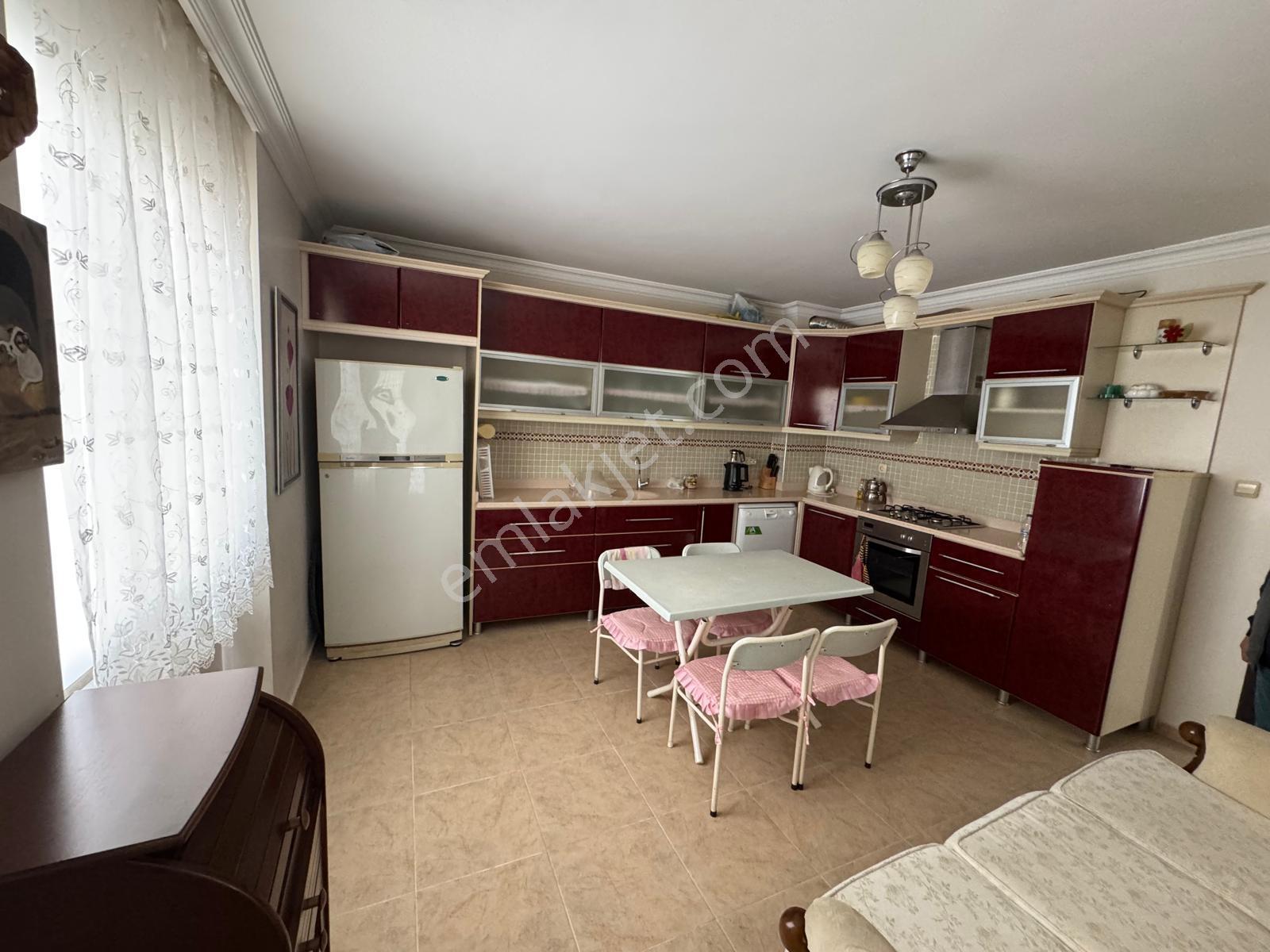 Erdemli Merkezde 3+1 Full Eşyalı Dubleks Kiralık Daire - Görsel 17