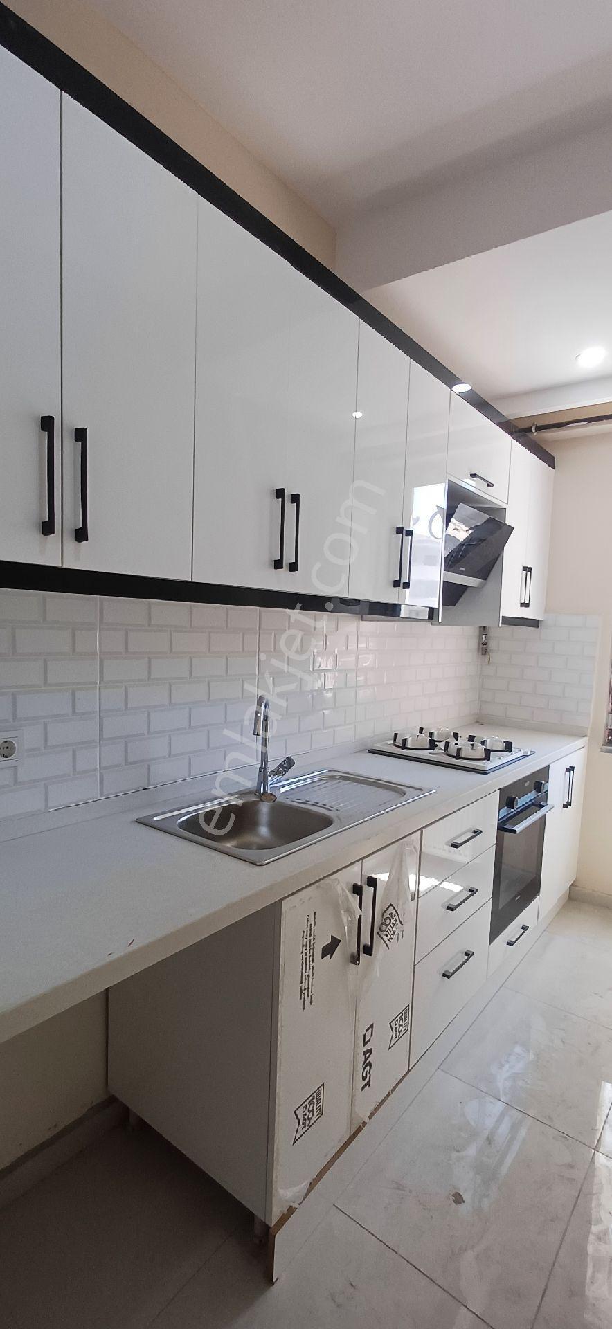 !!fırsat!! Siyavuşpaşada Ankastreli Klimalı 3+1 115m2 Ultralüx Arakat 3.kat Satılık Daire - Görsel 18