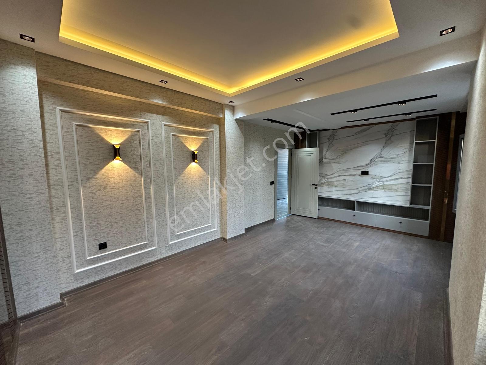 World İlkevim'den Geniş Bahçeli Modern Tasarımlı Satılık Villa - Görsel 33