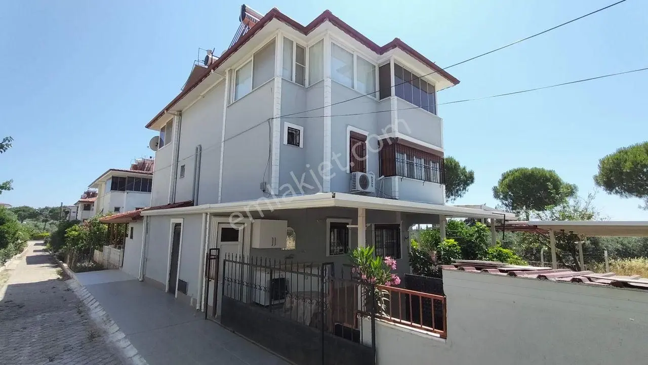 Didim Akköy Taşburun'da Plaja 600 Metre Satılık Villa 4+1