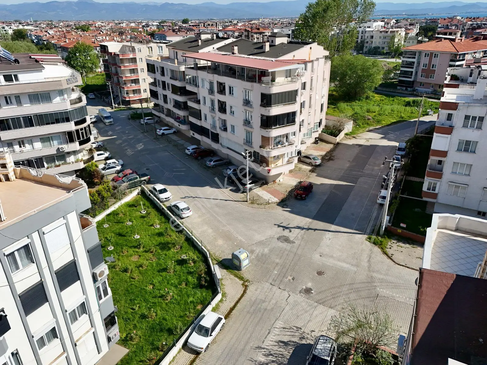 Akçay Aras Emlaktan İkizçayda Asansörlü 3+1 Ara Kat Daire - Görsel 3