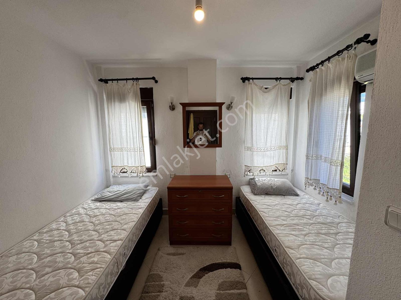 Side Tek-ün Sitesinde Denize Sıfır Kiralık Eşyalı Yazlık - Görsel 15