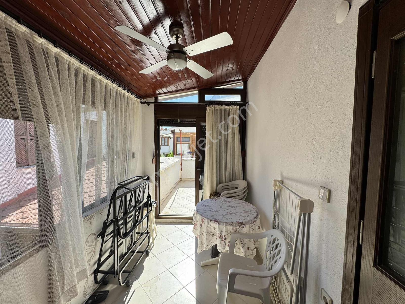 Side Tek-ün Sitesinde Denize Sıfır Kiralık Eşyalı Yazlık - Görsel 18