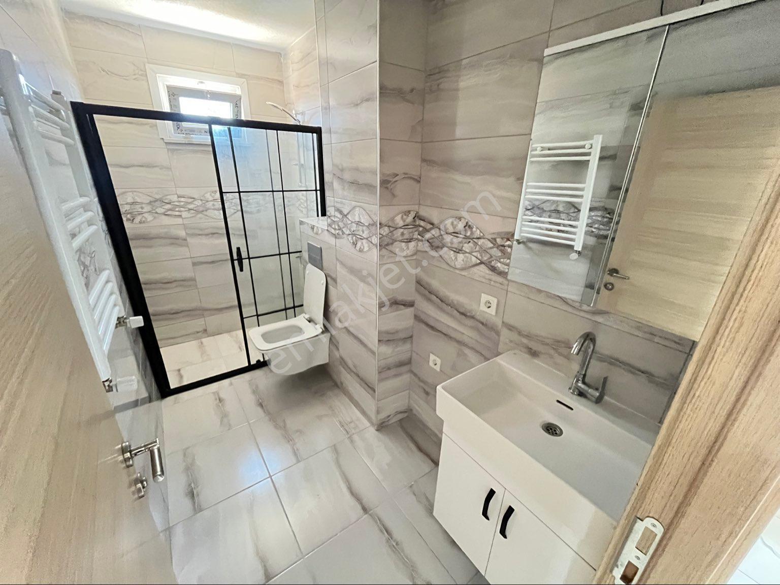 Hamidiye Mh Ebeveyn Banyo Cadde Üzeri Harika Konum Kiralık Daire - Görsel 2