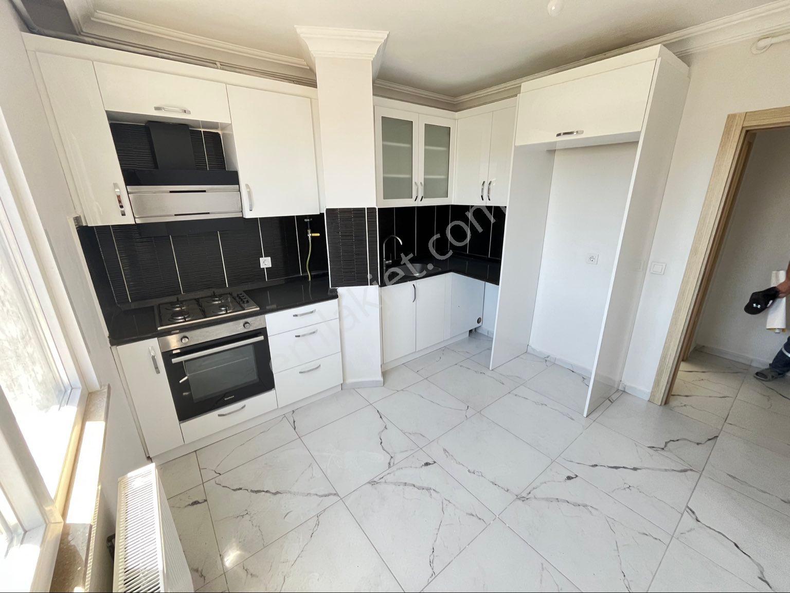 Hamidiye Mh Ebeveyn Banyo Cadde Üzeri Harika Konum Kiralık Daire - Görsel 26